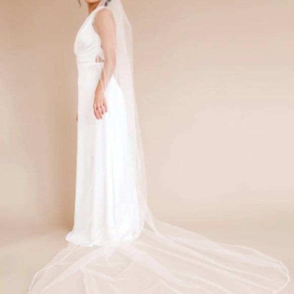 Dareth Colburn Beaded Wedding Veil, Ivory, Cathedral  length - Picture 3 of 4